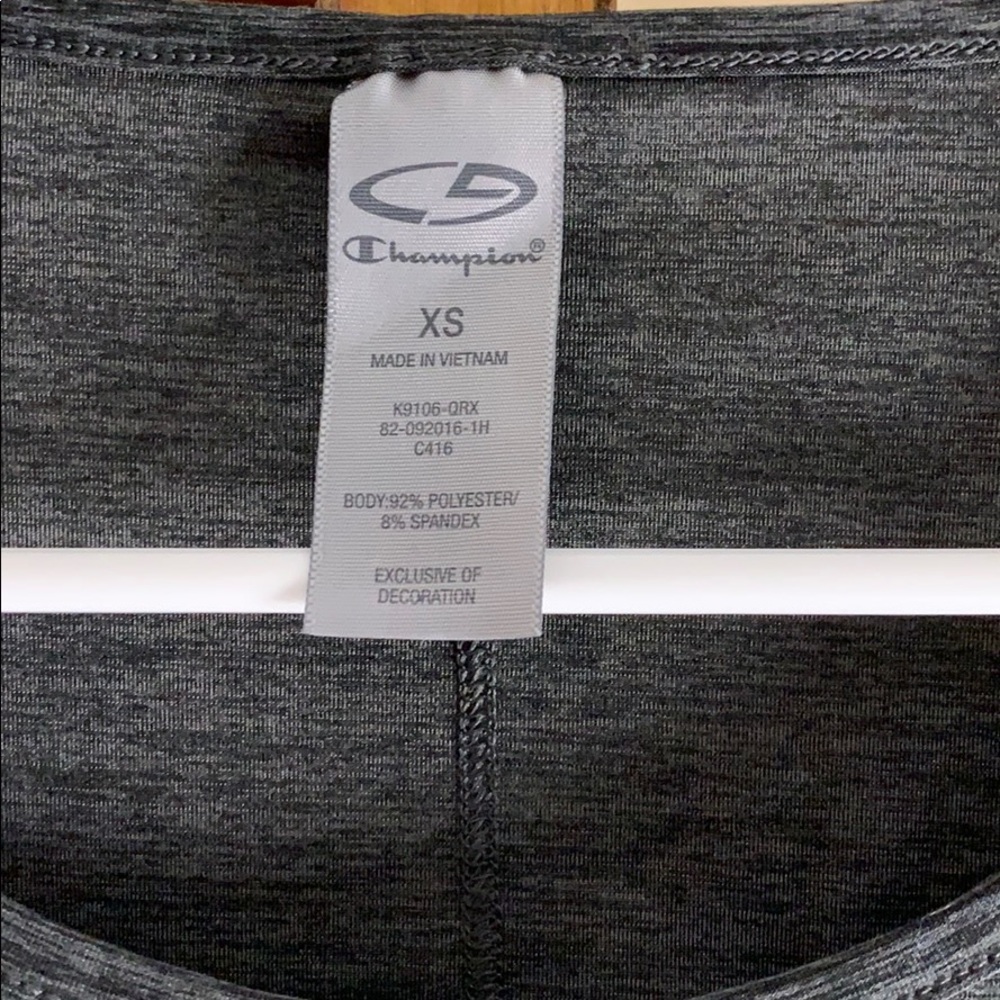 Workout top - Picture 2 of 2